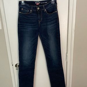 Brand Levi’s. Size 27. Color blue denim.